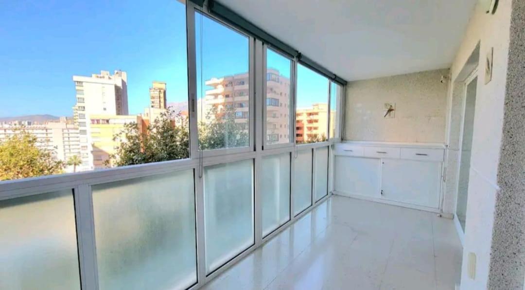 베니돔 Vacanza Luxury Complex- Parking , Pool Only In The Summer , Rincon De Loix 아파트 외부 사진